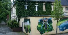 Seitenansicht der Abteilung Nienburg mit Graffiti